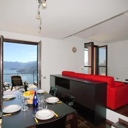 Sleeps 12 公寓 Regoledo